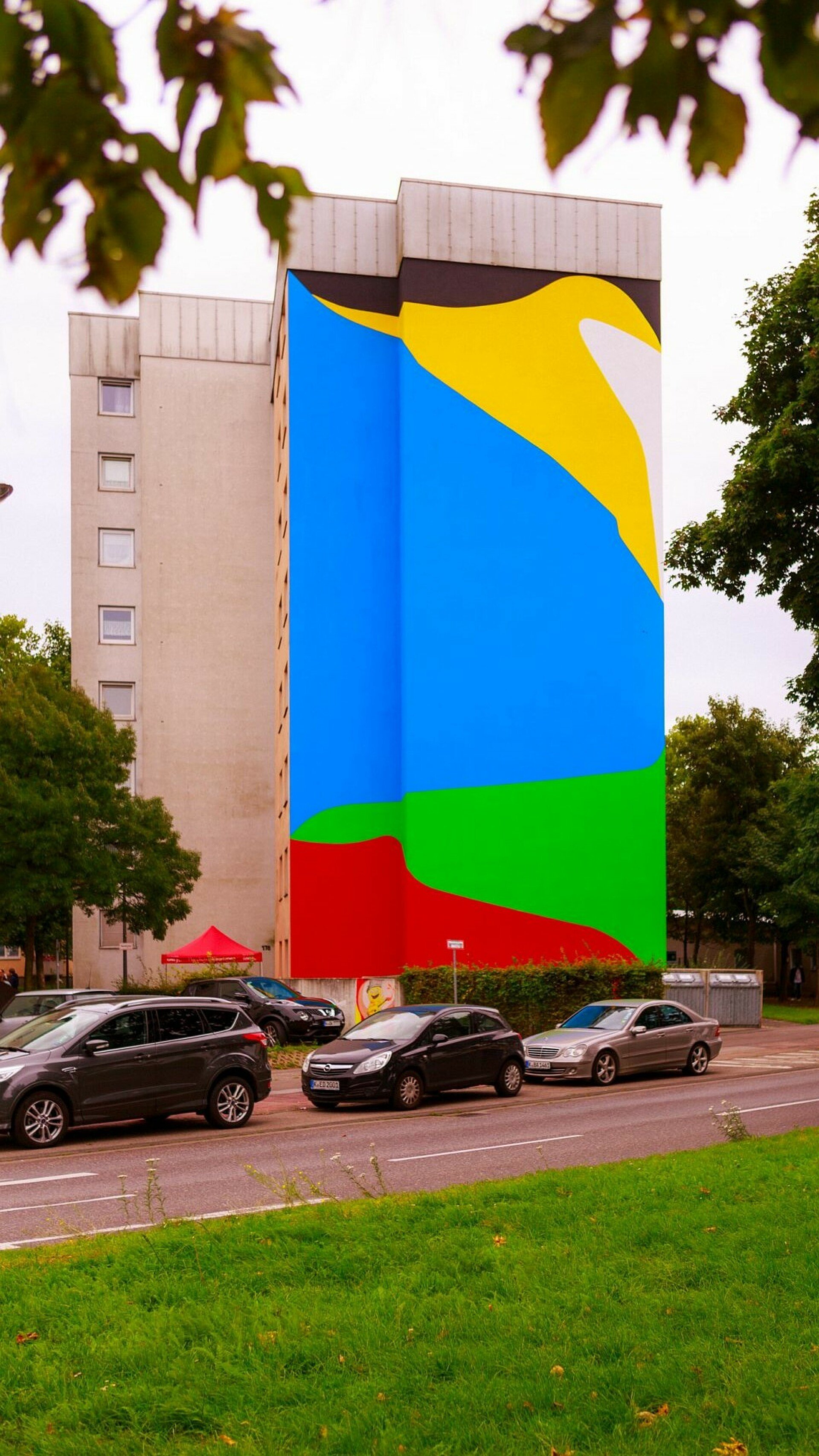 Mural mit kräftigen Farben in Mülheim