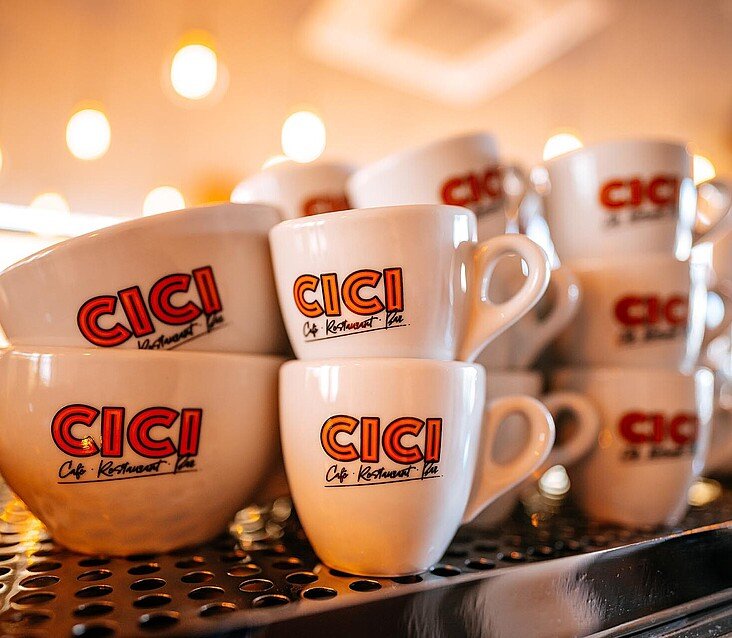 Cappuccino-Tassen mit Cici Logo